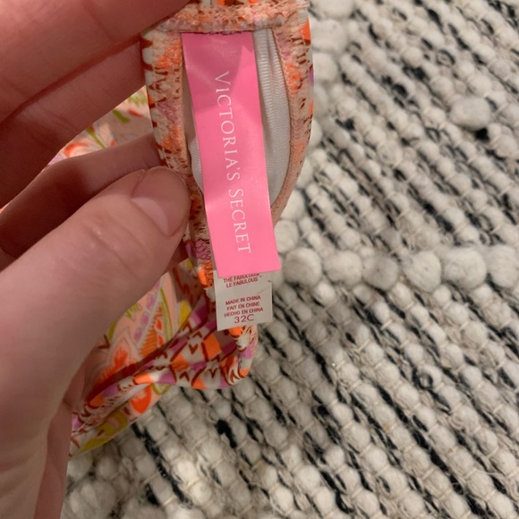 Victoria secret bathing suit top - Picture 3 of 3